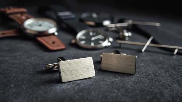 Top conseils pour styliser un bracelet en argent pour hommes